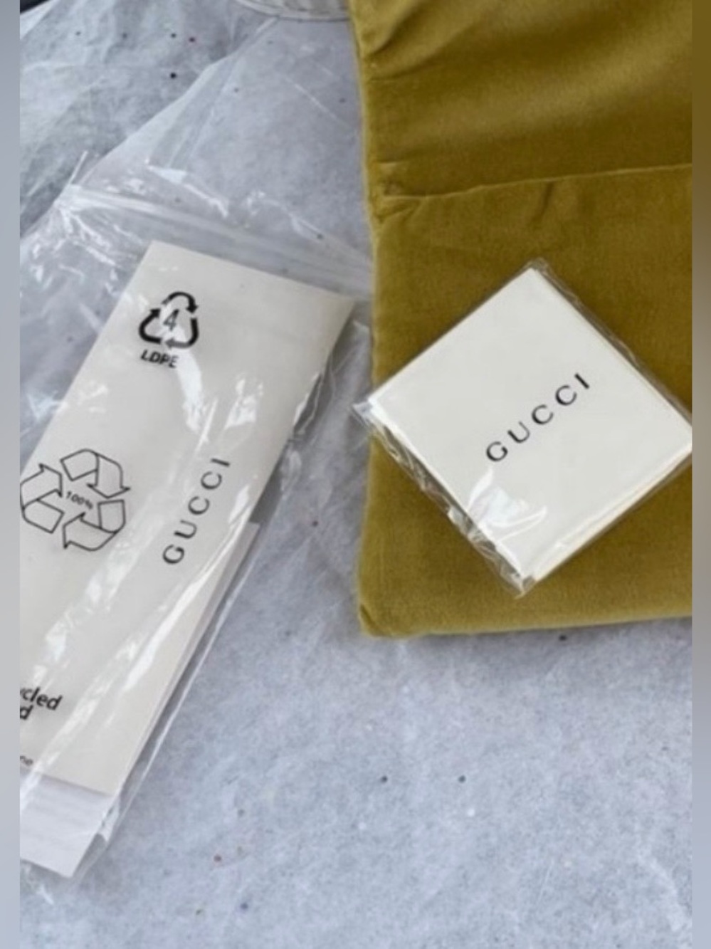 GUCCI Velvet Padded EYEGLASS SUNGLASS Storage Travel POUCH with Dust bag - Picture 3 of 6